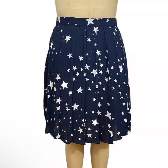 J.Crew Women's Navy Blue w/ White Stars Pleated Skirt A line Size 2 Zipper - Picture 1 of 9